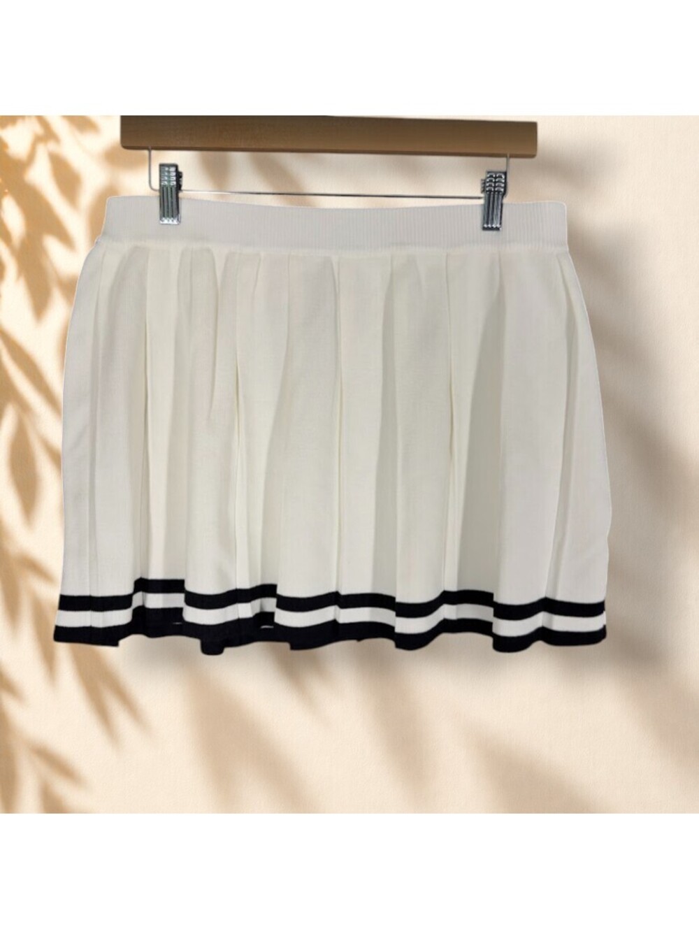 New Blashe Skirt Women M Medium White Striped Mini Short Pleated Pull On Stretch